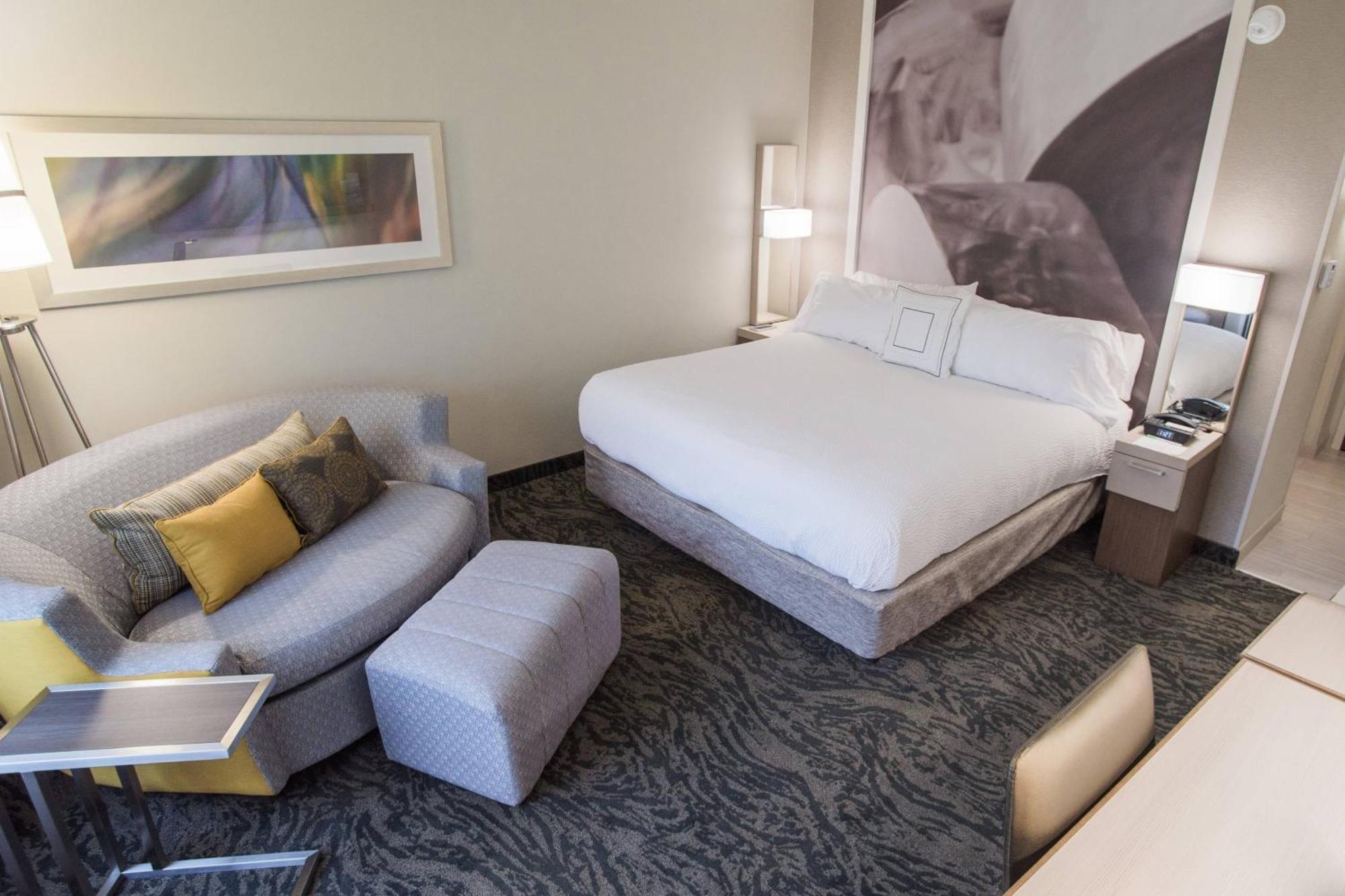 Courtyard By Marriott Hickory Hotell Exteriör bild